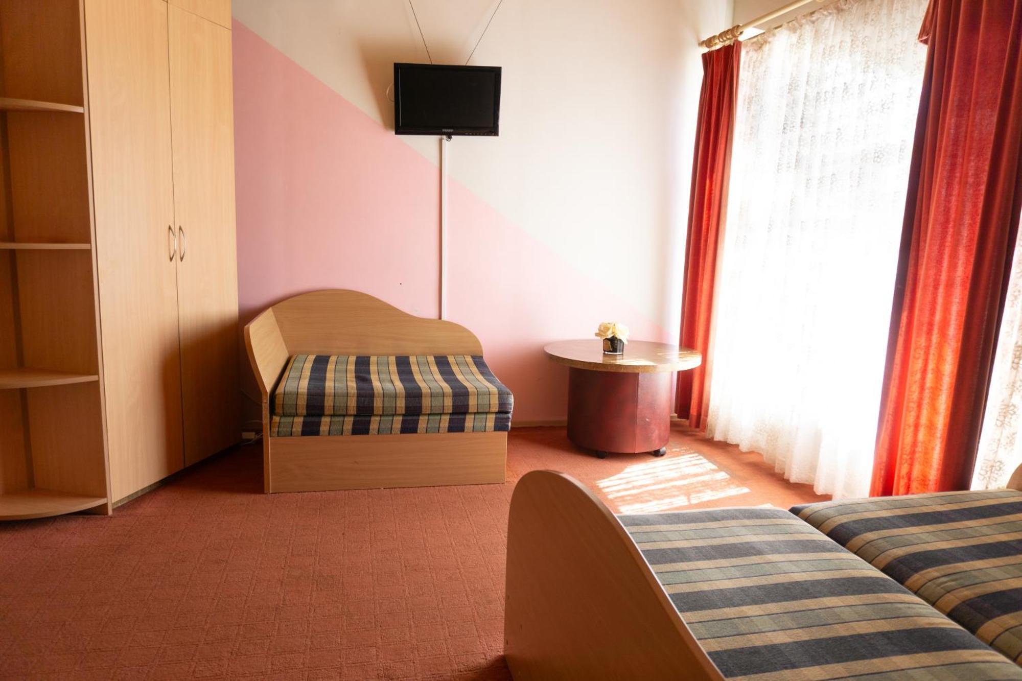 Vila Janina Hotel Palanga Ngoại thất bức ảnh